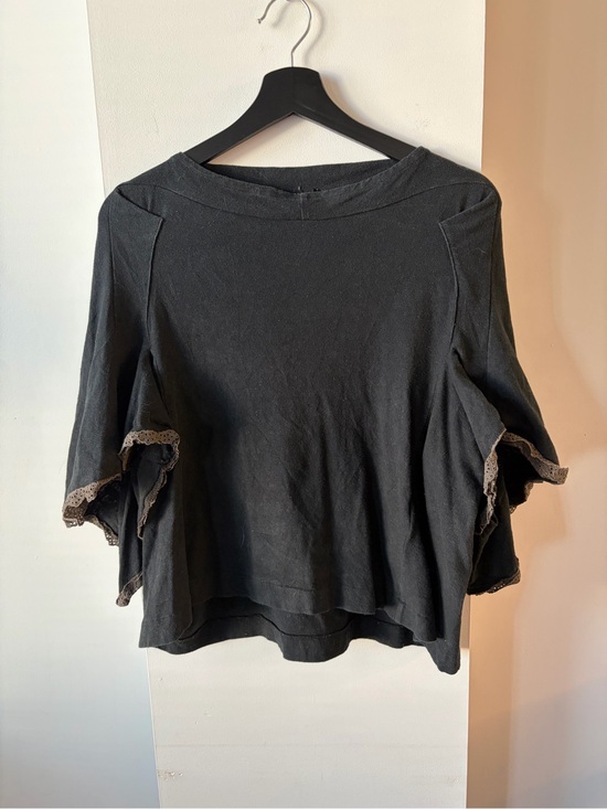 Comme des Garcons Tops - Tricot Comme des Garcons Black Ruffle Sleeve Tee